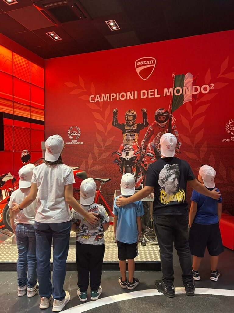 Operazione Sorriso Ferrari Ducati Pagani (4)