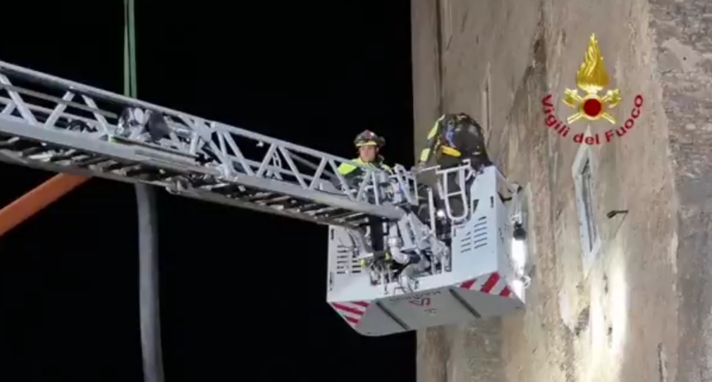 Roma, crollo Torre dei Conti: morto l’operaio estratto dalle macerie Fori Imperiali, le parole spregevoli della spregevole portavoce russa Roma, crollo Torre dei Conti: morto l’operaio estratto dalle macerie Fori Imperiali, le parole spregevoli della spregevole portavoce russa