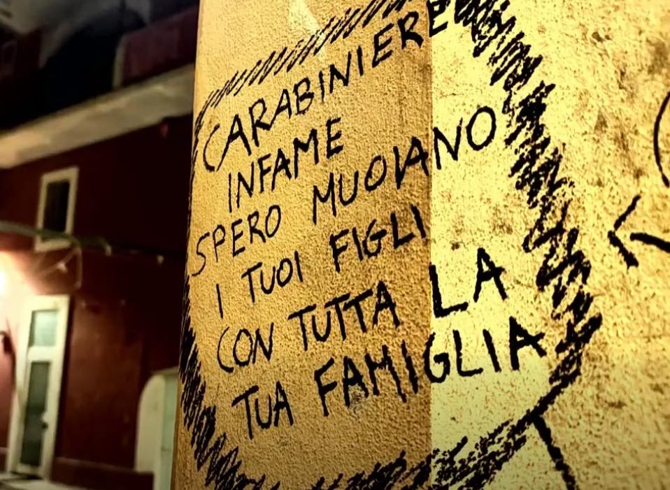 scritta contro i carabinieri a Sava Ta