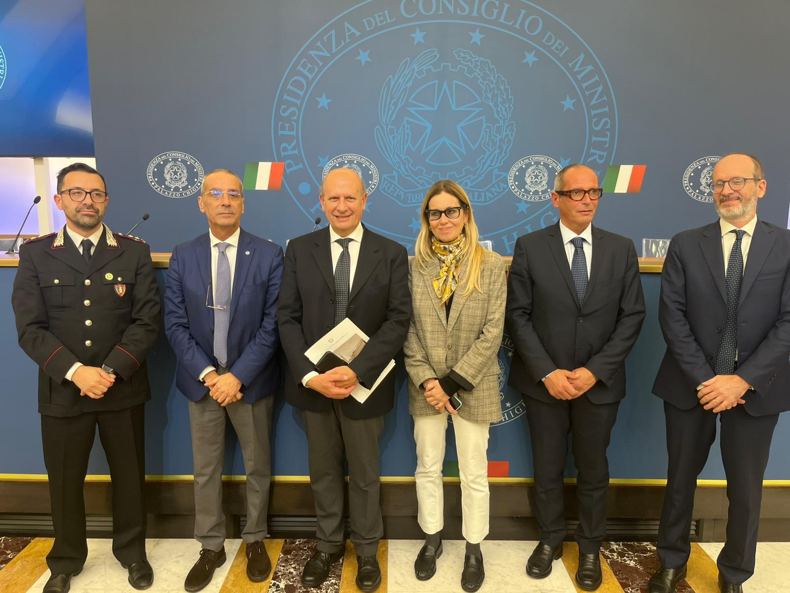 per le bonifiche di taranto anche le immagini dallo spazio accordo da Noinotizie.it per le bonifiche di taranto anche le immagini dallo spazio accordo