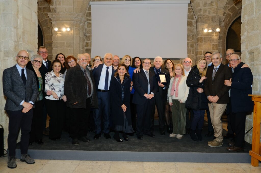 40 anni (1) 40 anni (1)