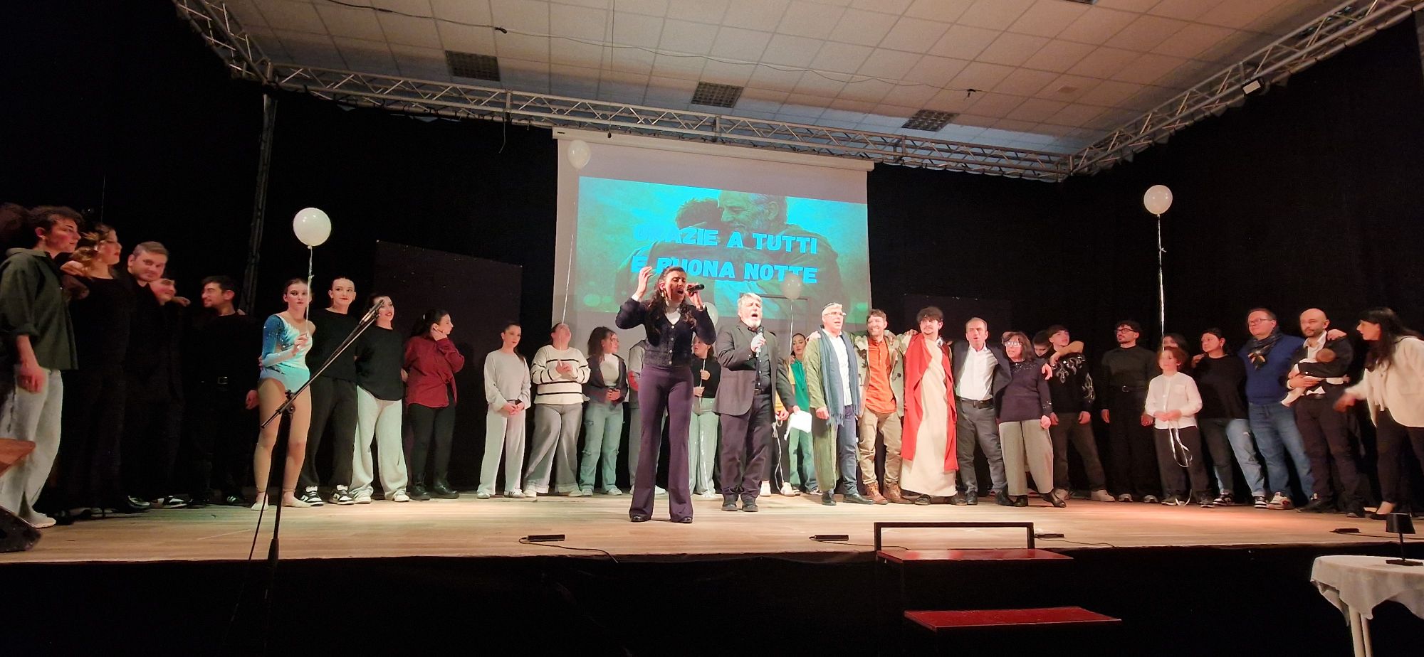 Bari: la compagnia teatrale parrocchiale e “un piccolo miracolo” I ragazzi e la loro bravura, la disponibilità di adulti sensibili