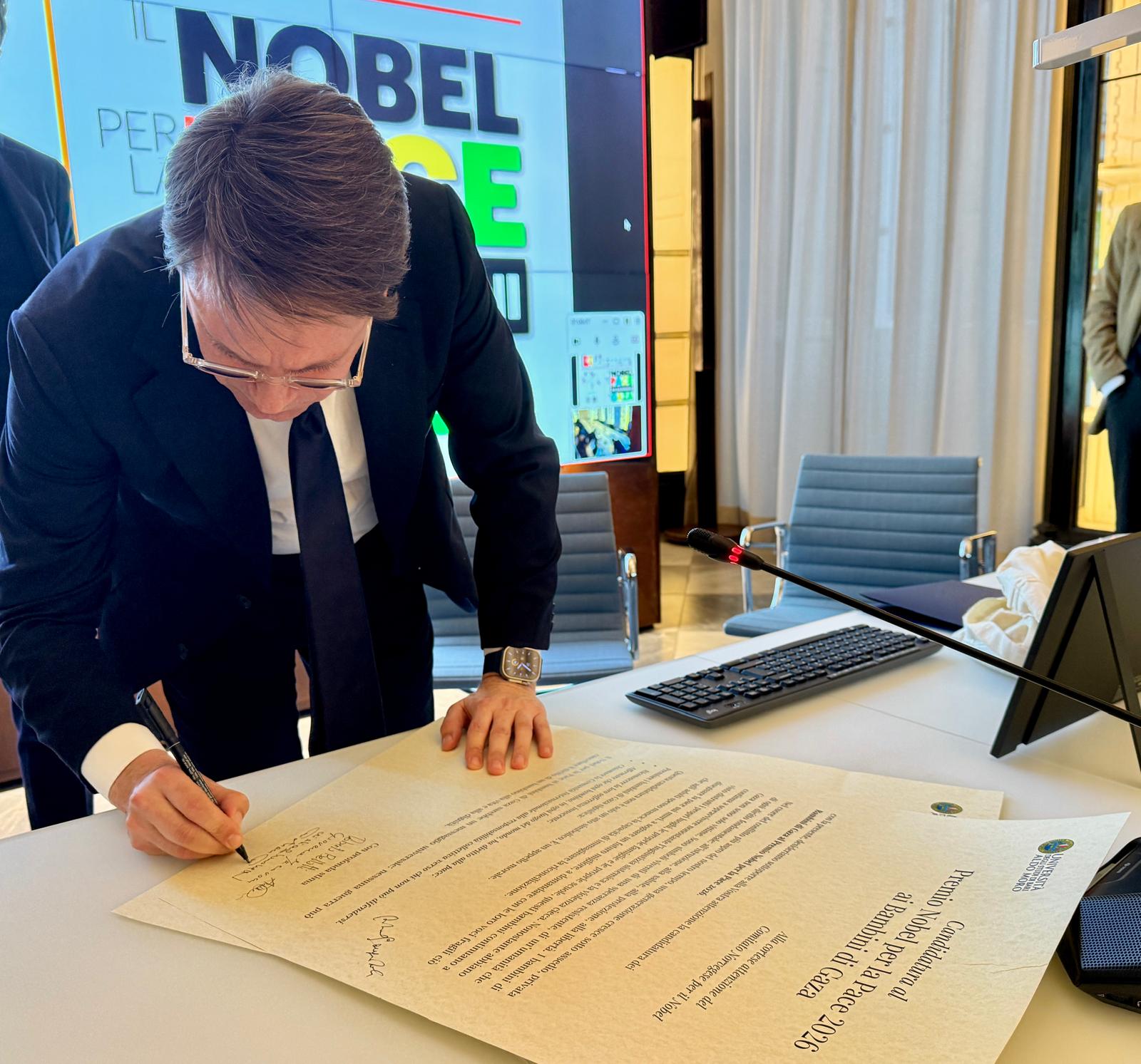 La Puglia sottoscrive la candidatura dei bambini di Gaza al Nobel per la pace Ieri la firma dell