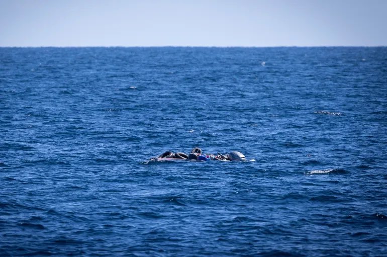 Migranti, altro naufragio: almeno 53 morti fra cui 2 neonati Mediterranea saving humans