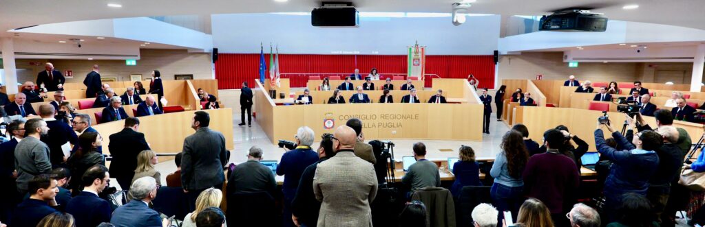 prima seduta Consiglio regionale (6) prima seduta Consiglio regionale (6)