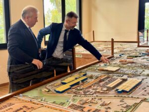 Foto 3 (1) Foto 3 (1)