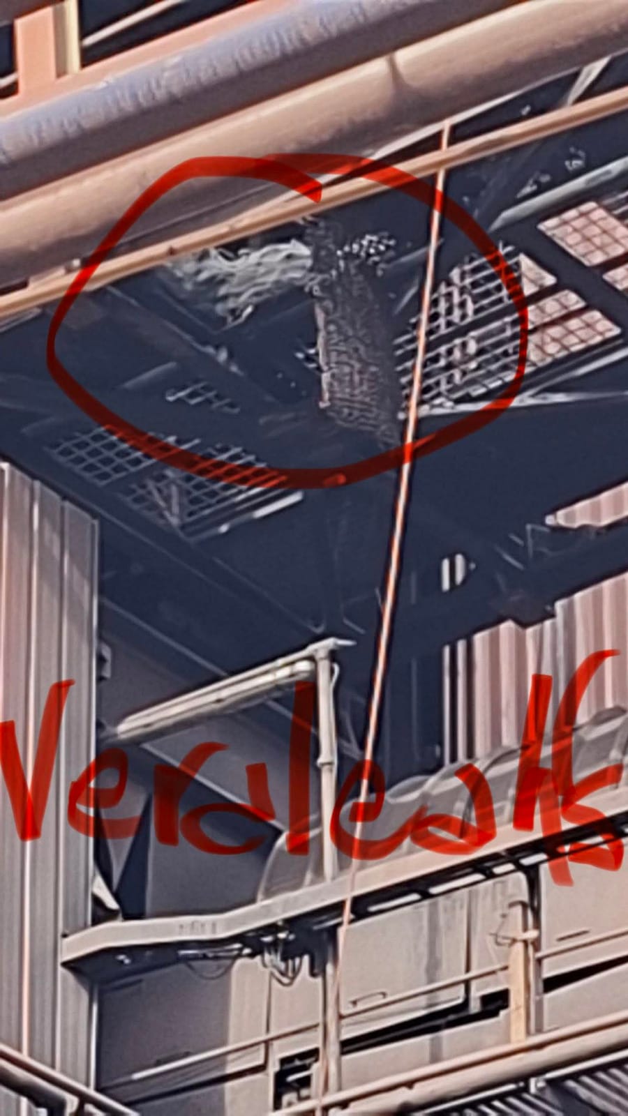 siderurgico di taranto fino al primo pomeriggio lo sciopero per la morte di loris costantino il 36enne caduto da un altezza di dieci metri da Noinotizie.it siderurgico di taranto fino al primo pomeriggio lo sciopero per la morte di loris costantino il 36enne caduto da un altezza di dieci metri