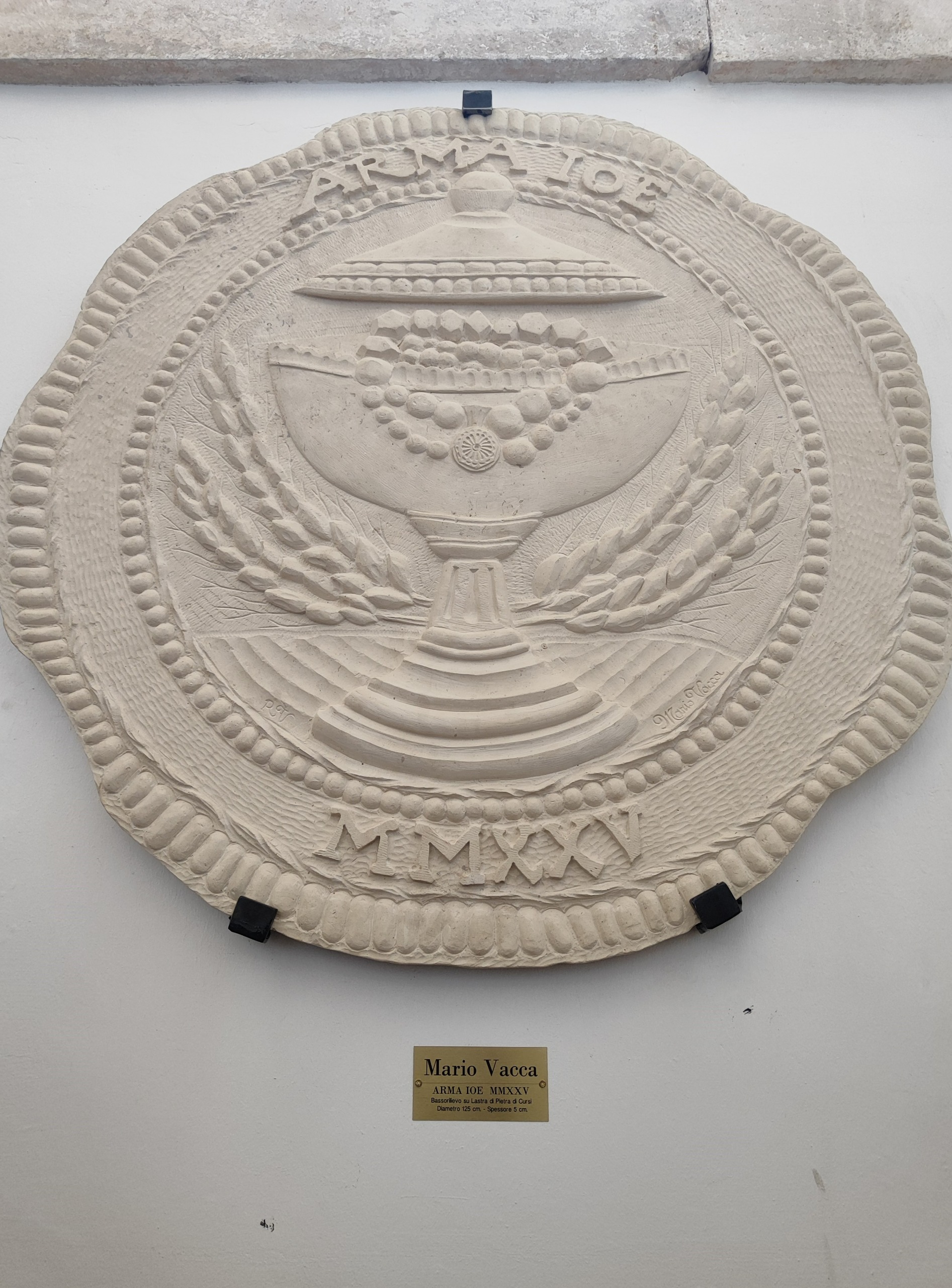 Un bassorilievo per Gioia del Colle Ieri la consegna