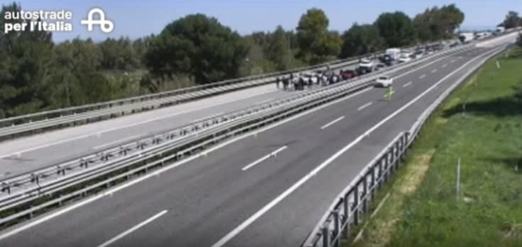 Frana in Molise: tratto autostradale Val di Sangro-Vasto sud, sospeso il divieto di transito per i mezzi pesanti Stamattina