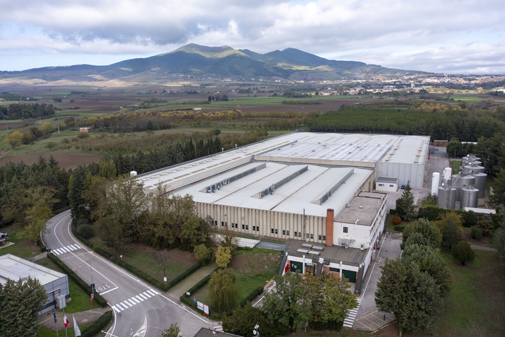 Fonti del Vulture, Coca-Cola HBC Italia investe in sostenibilità e rinnovamento Cinque milioni di euro nel biennio