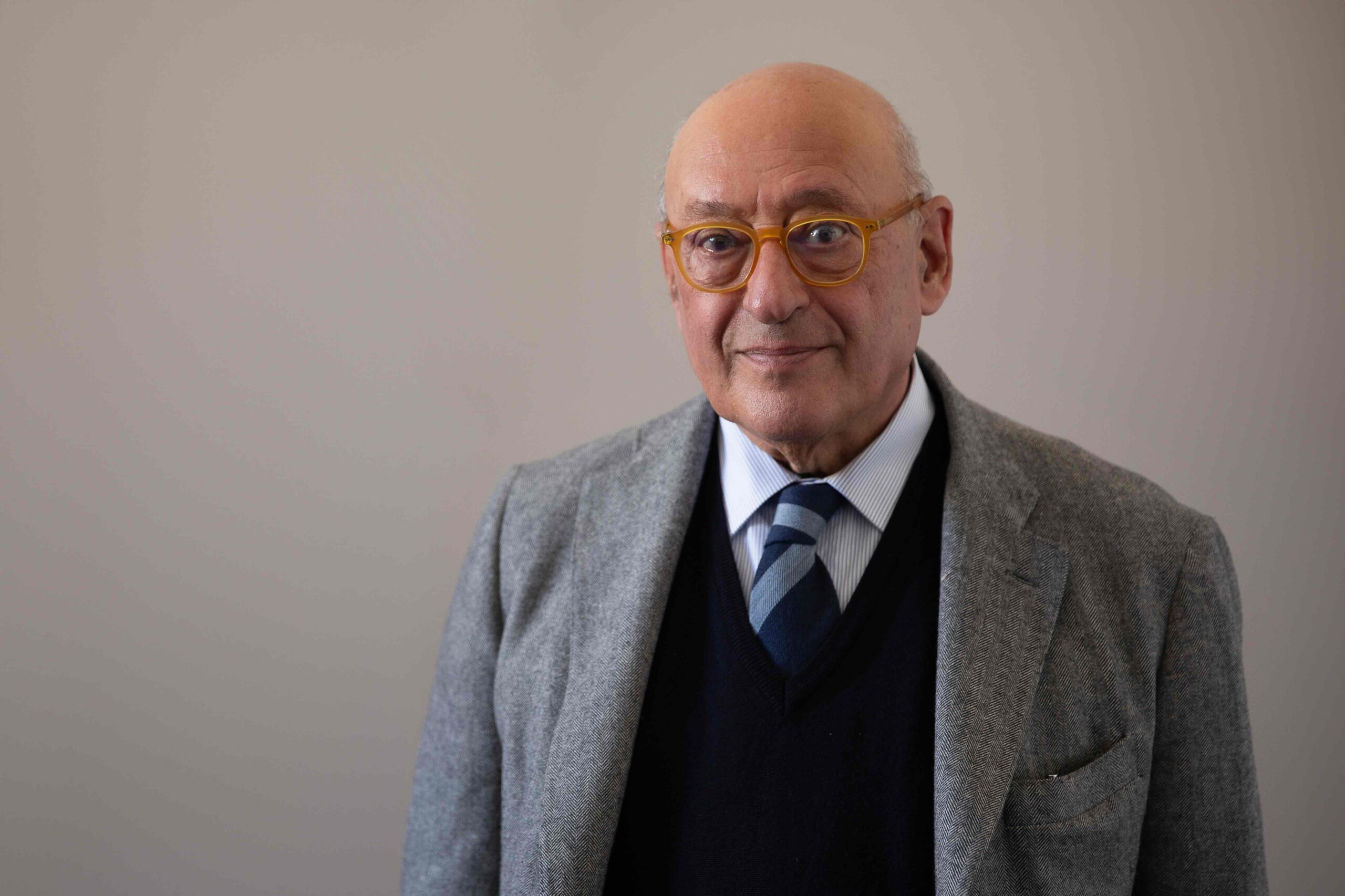 Piero Dorfles oggi a Lecce, poi ad Alessano e Andria Autore del libro "Le parole del mare. Letteratura e navigazione"