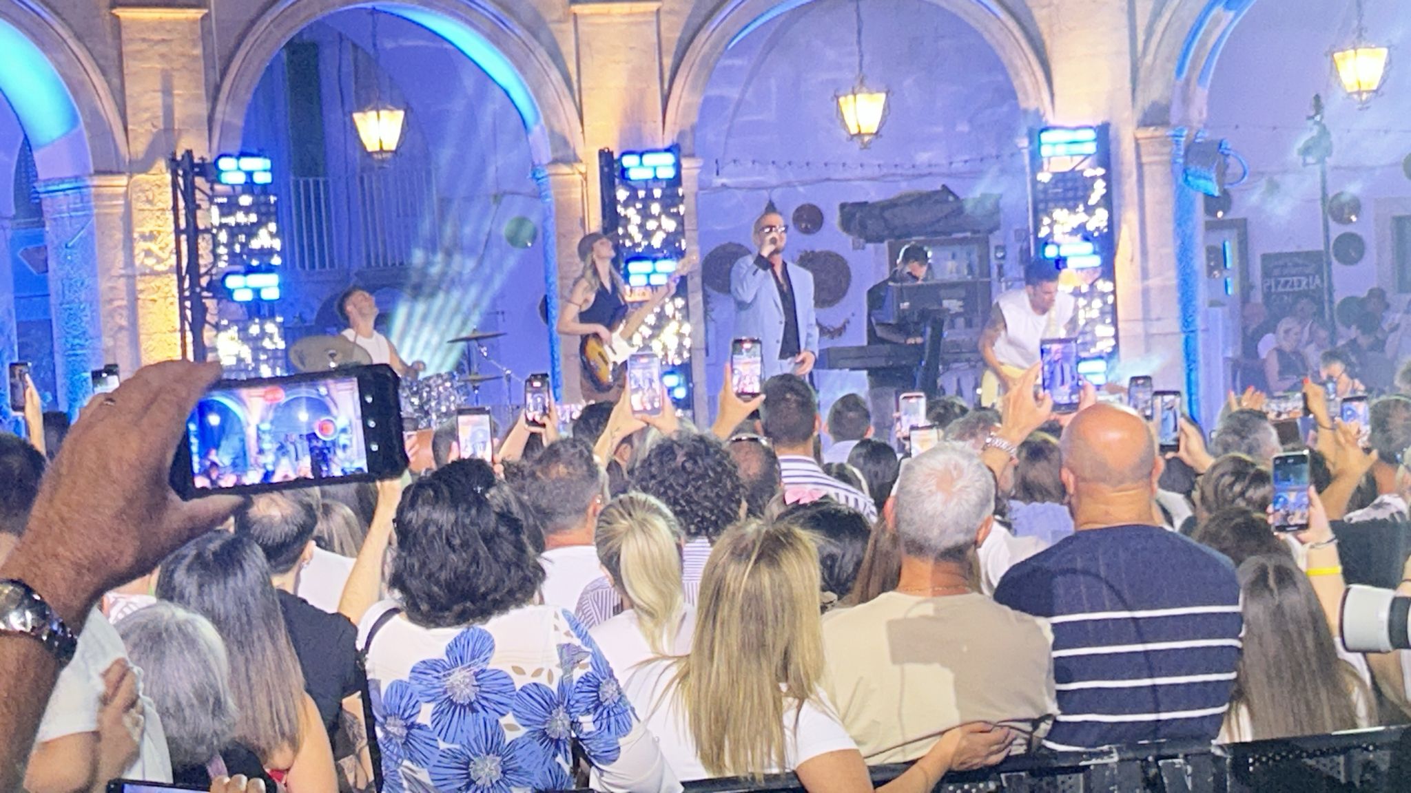 Road to Battiti: a Martina Franca c’è Raf Registrazione in piazza Maria Immacolata