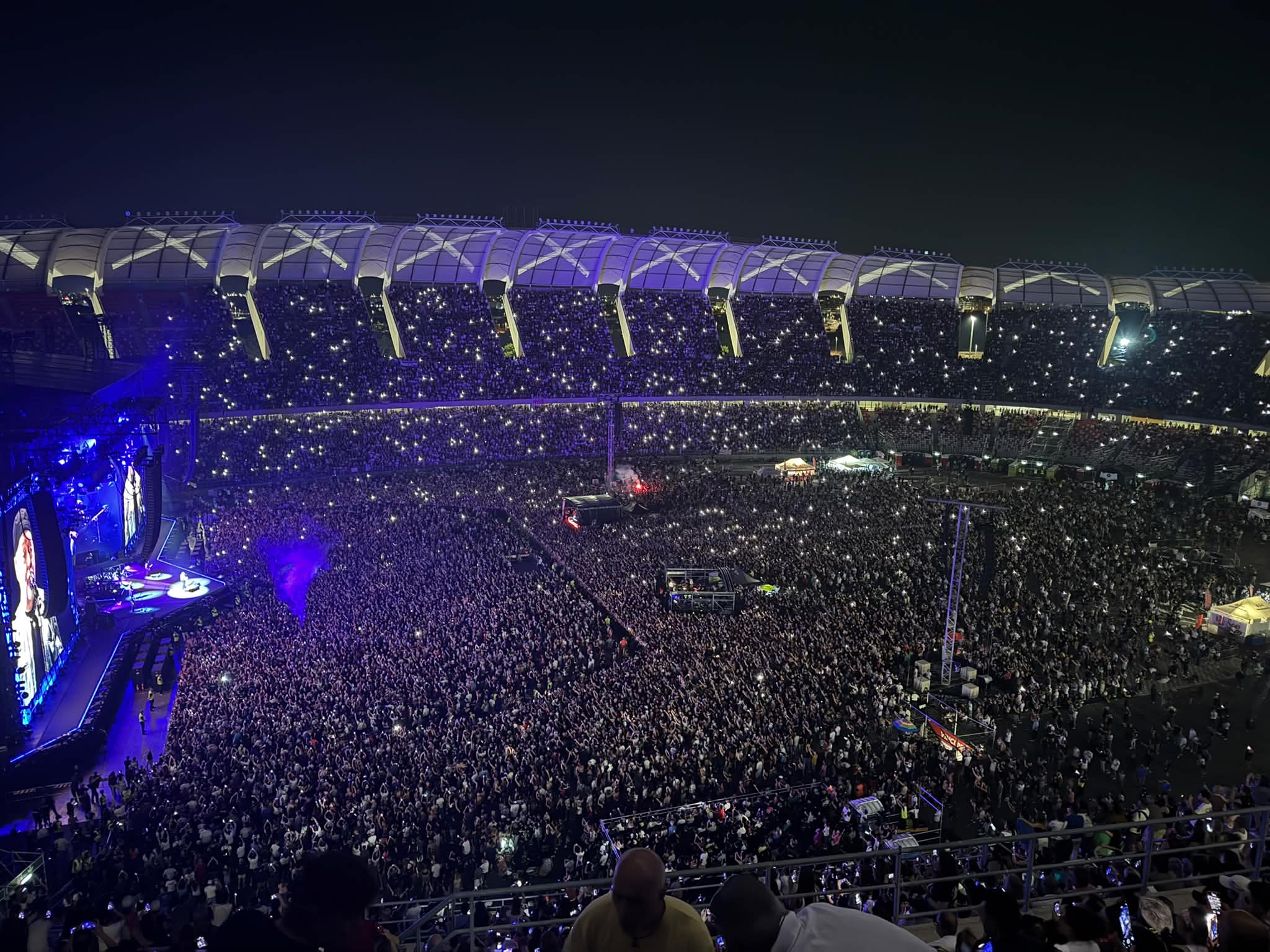 Vasco Rossi: stasera il secondo concerto a Bari A luglio 2027 ne terrà dieci di seguito a Roma per i cinquanta anni di attività