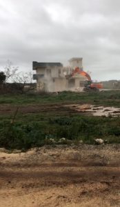 casa abbattuta per ospedale monopoli fasano casa abbattuta per ospedale monopoli fasano