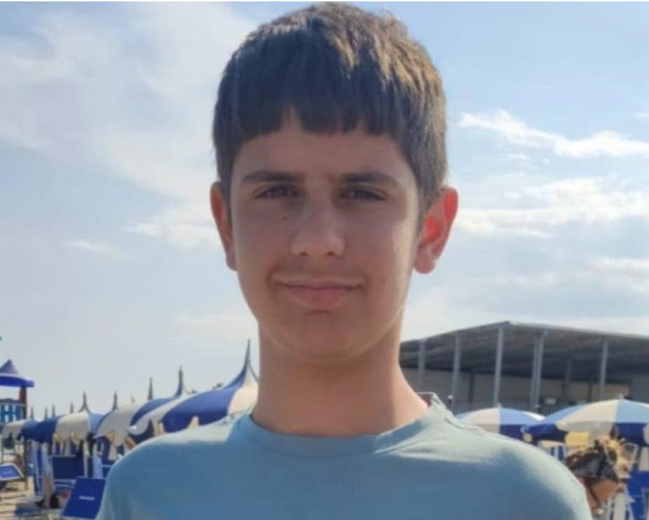 Daniele, 16 anni, di Altamura: a Metaponto ha salvato una donna e il figlio che rischiavano di annegare Le congratulazioni del sindaco