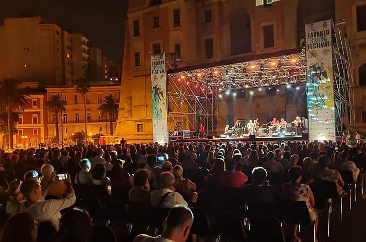 Taranto swing festival: stasera in piazza della Vittoria Due appuntamenti