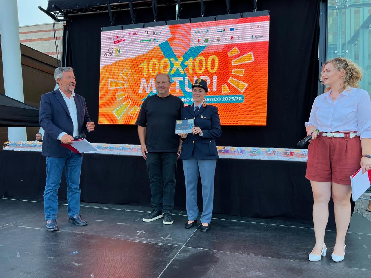 Maturità, massimo dei voti: una 71enne fra i 260 premiati di Bisceglie, Corato, Giovinazzo, Molfetta, Ruvo di Puglia e Terlizzi Maturi 100x100
