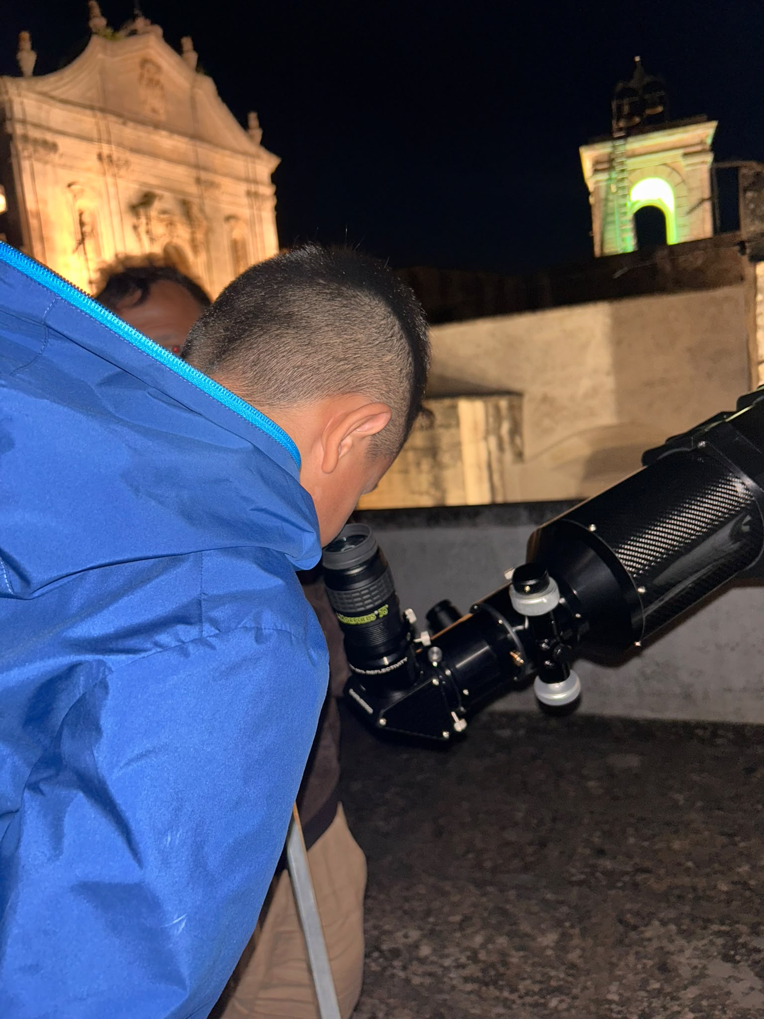 Martina Franca: prima le letture, poi l’osservazione della luna Casa delle Arti, ieri sera