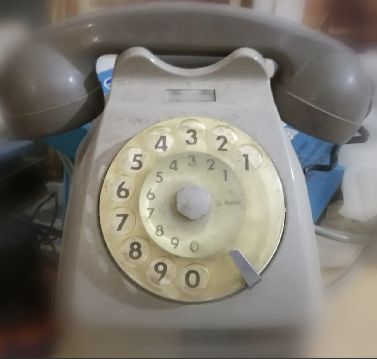 Dal mattino al pomeriggio 45 telefonate da call center: cittadino del barese scrive al Codacons Situazione insopportabile