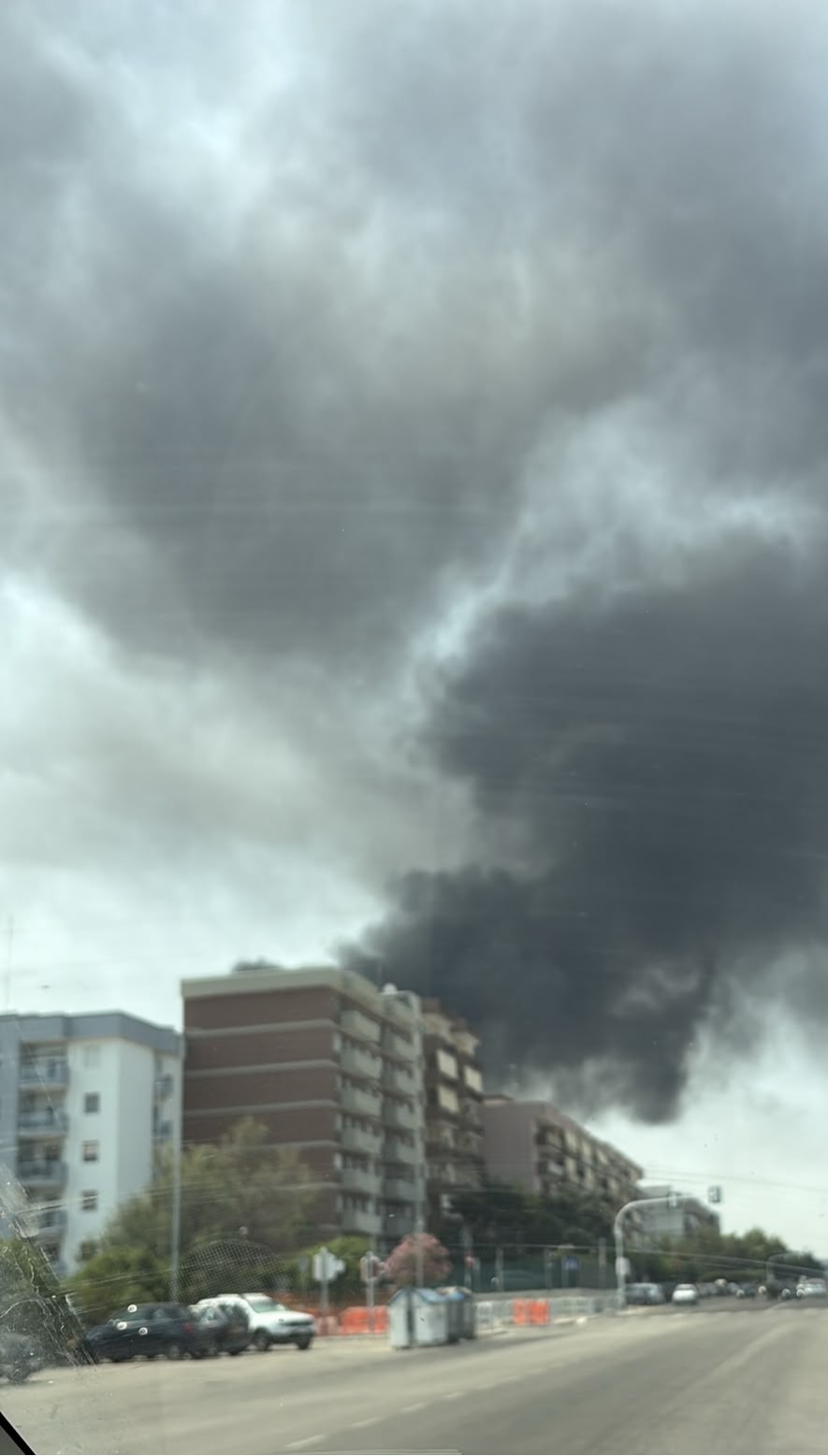 Bari: incendio nel campo rom, evacuate ottanta persone Ieri il rogo