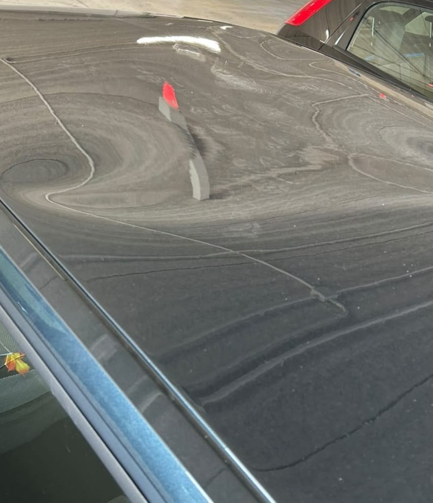 Martina Franca: il timore che nel parcheggio pubblico qualcuno balli sui tetti delle automobili Segnalazione