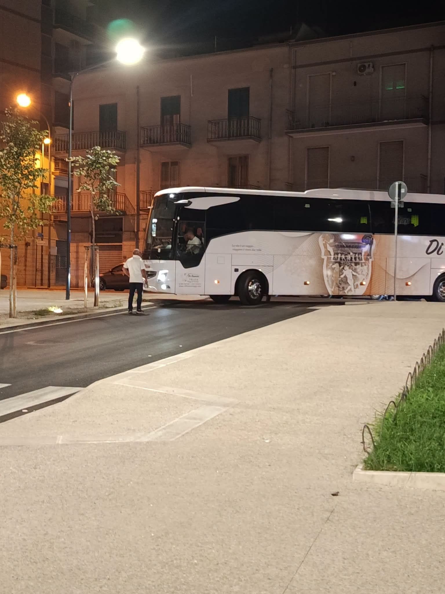 Andria: così il pullman non passa Piazza dei Bersaglieri