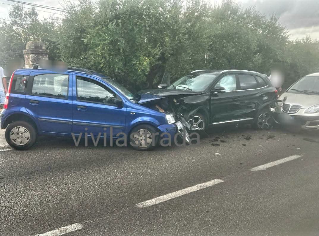 statale 172 alberobello locorotondo territorio di martina franca scontro feriti coinvolte tre auto da Noinotizie.it statale 172 alberobello locorotondo territorio di martina franca scontro feriti coinvolte tre auto