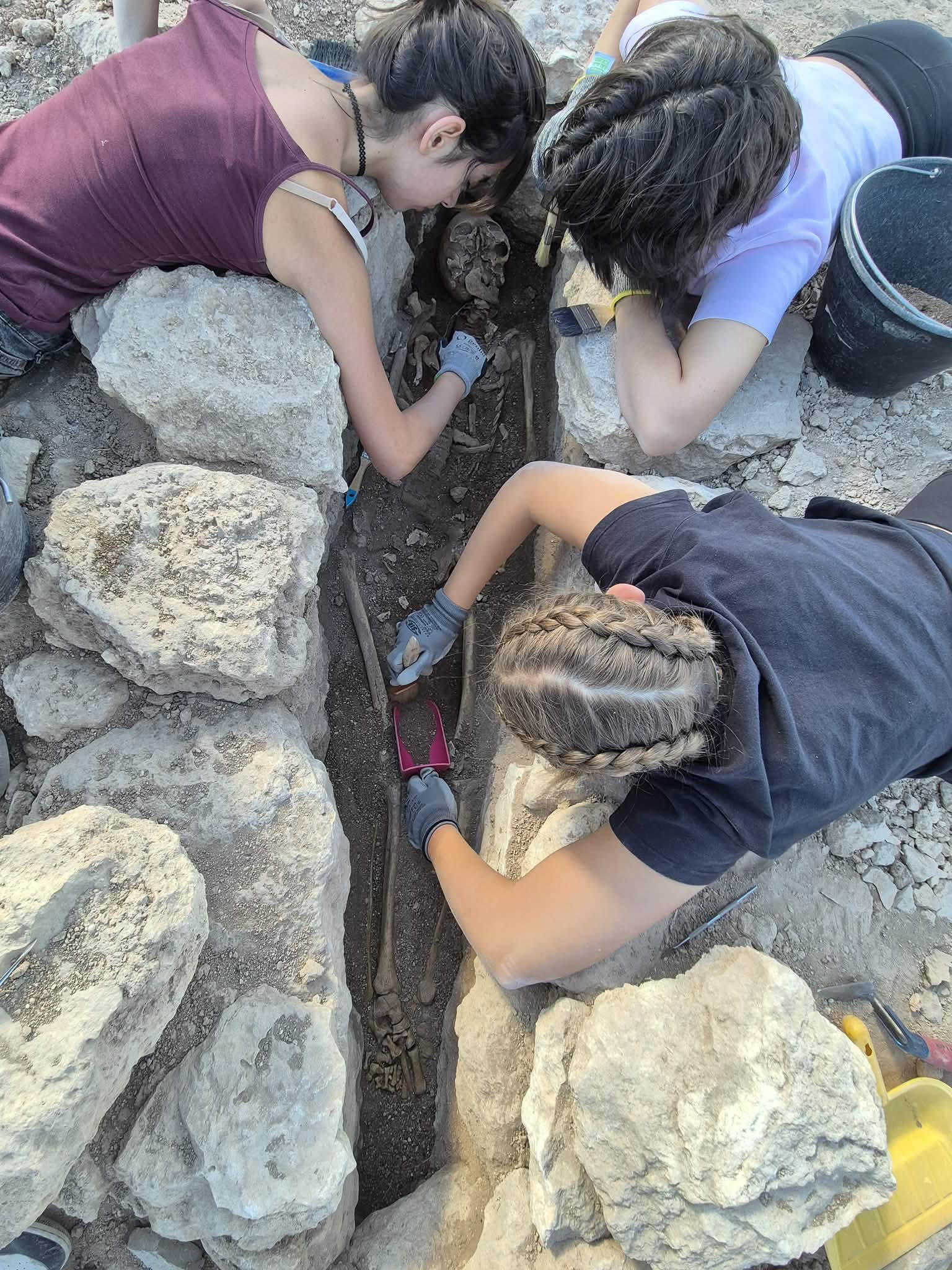 manfredonia stage agli scavi di siponto per alunni di una scuola di bari da Noinotizie.it manfredonia stage agli scavi di siponto per alunni di una scuola di bari