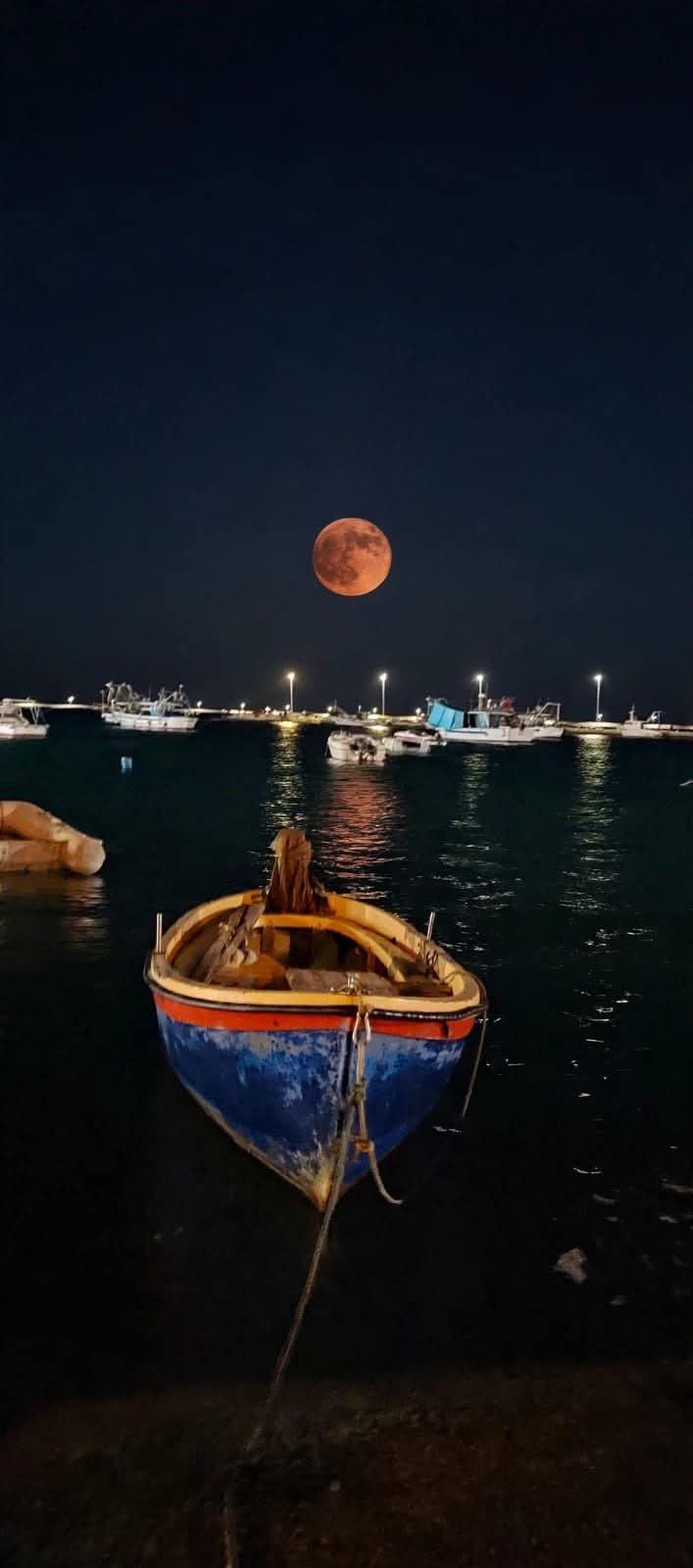 barletta guarda che luna guarda che mare foto di sabina ricco da Noinotizie.it barletta guarda che luna guarda che mare foto di sabina ricco