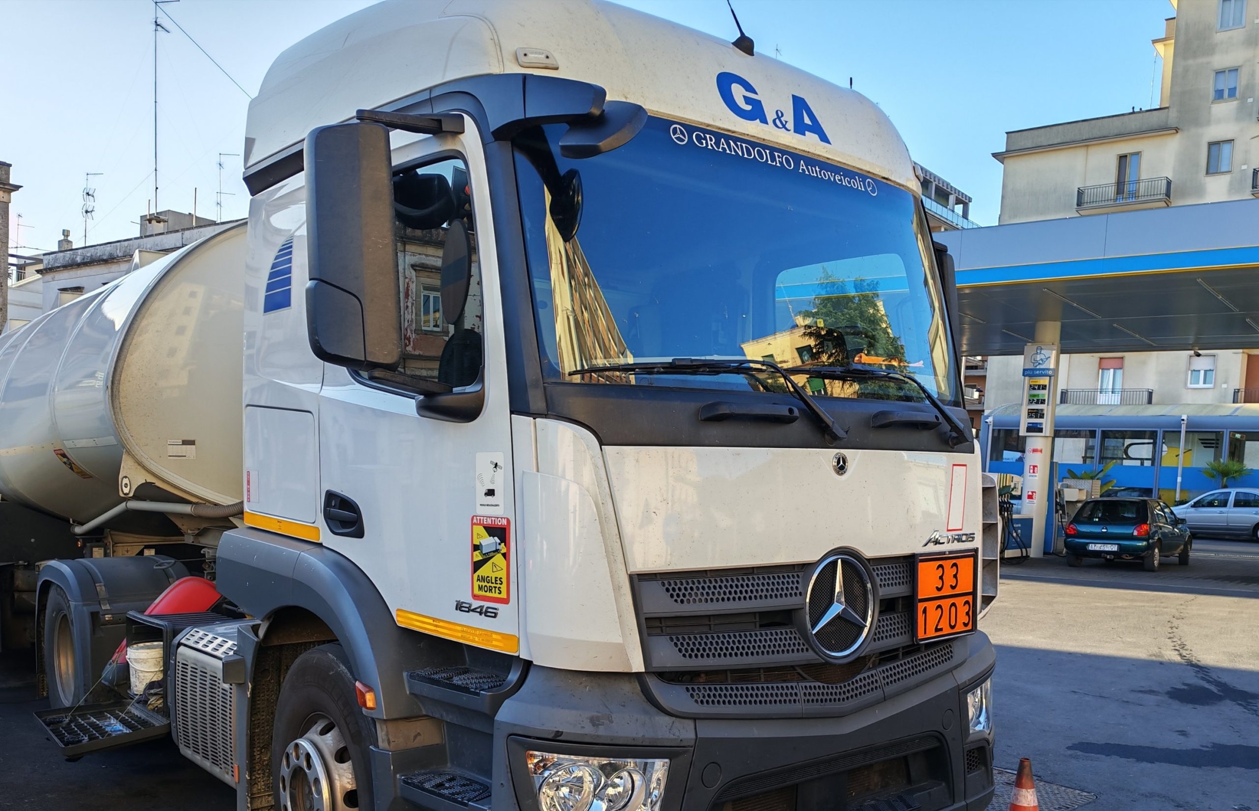 puglia carburanti tornano i rifornimenti ai distributori sbloccata la situazione da Noinotizie.it puglia carburanti tornano i rifornimenti ai distributori sbloccata la situazione