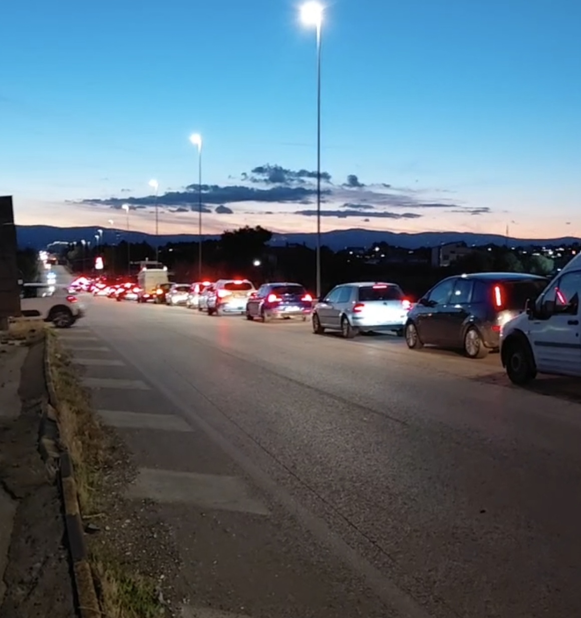 protesta i carburanti iniziano a finire immagine coda a lucera stasera da Noinotizie.it protesta i carburanti iniziano a finire immagine coda a lucera stasera