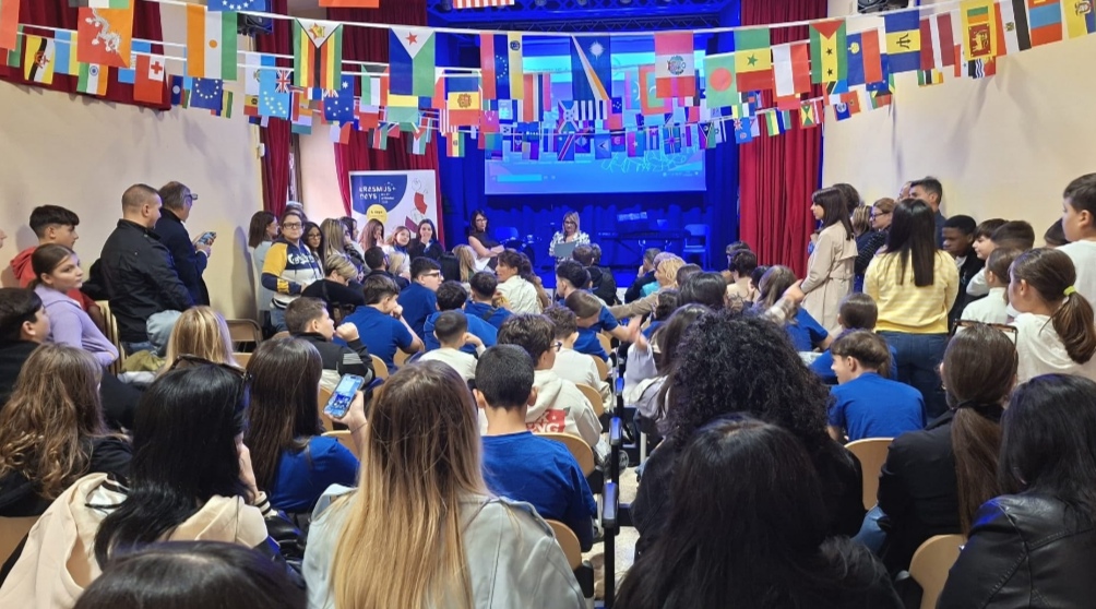 Taranto: grande partecipazione all’Erasmus day Istituto comprensivo "Galilei"